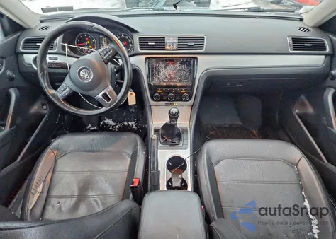 2013 Volkswagen Passat Se z USA, uszkodzony, nr VIN 1VWBP7A39DC053724